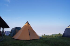 ふぁみキャン△　-おすすめテントはワンポール-